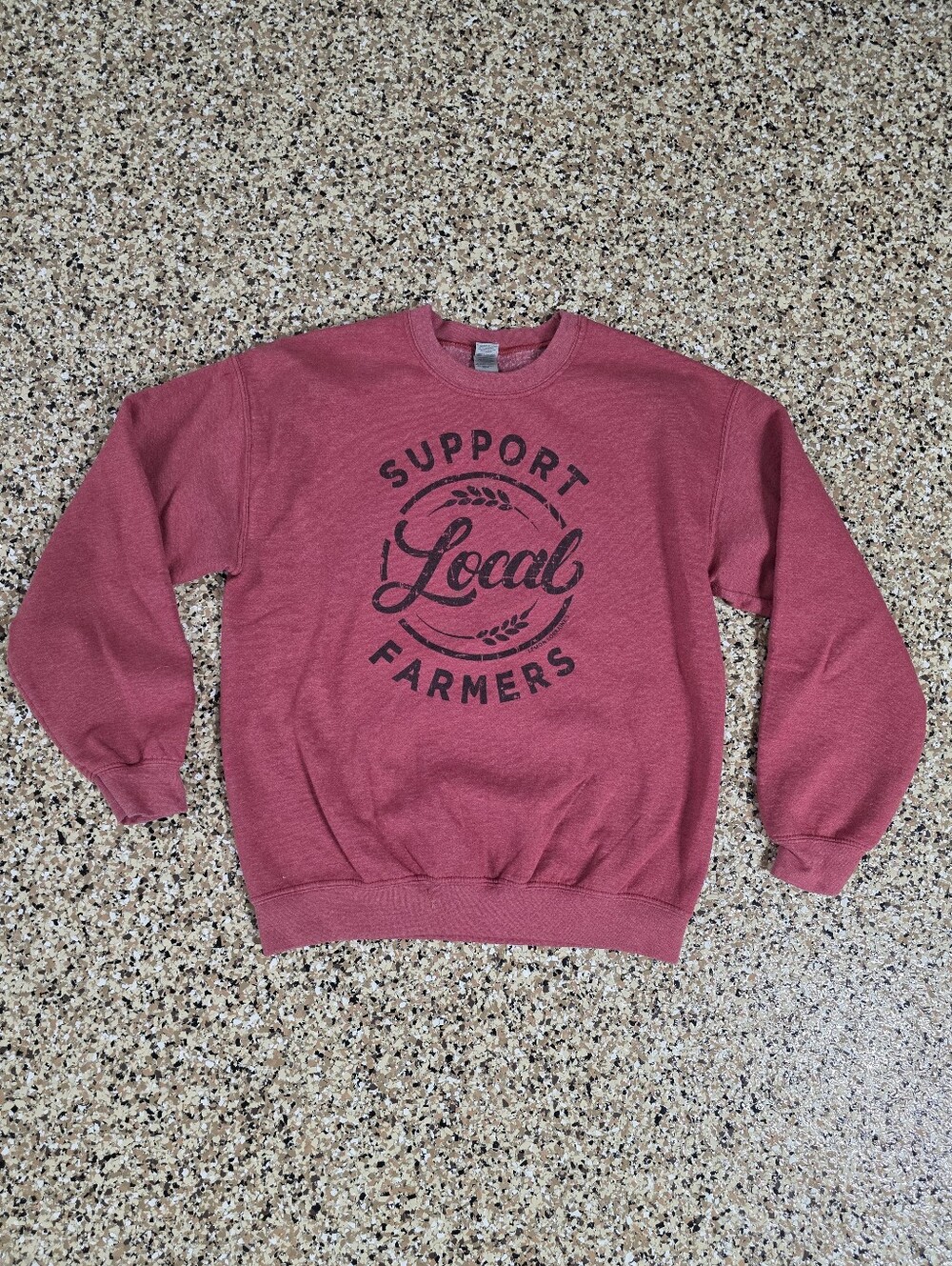 Gildan Red 'Support Local Farmers' Crewneck Sweatshirt Womens Medium
